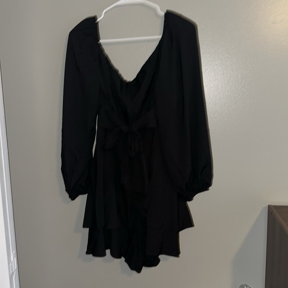 Mannice Women’s Tie Back Shorts Romper - Picture 9 of 11